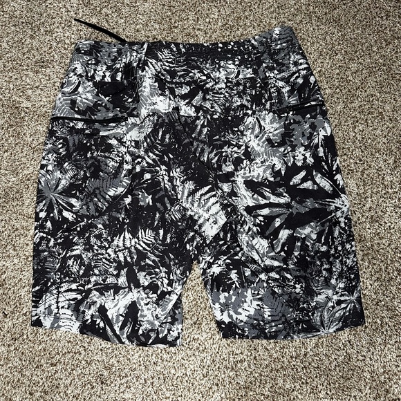 Lululemon Swimming Trunks - Picture 3 of 3